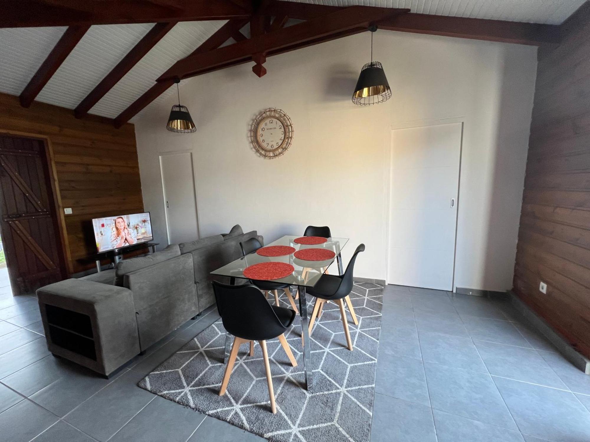 פואנט-א-פיטרה Charmante Villa, Kaz' Aa.Liyah מראה חיצוני תמונה